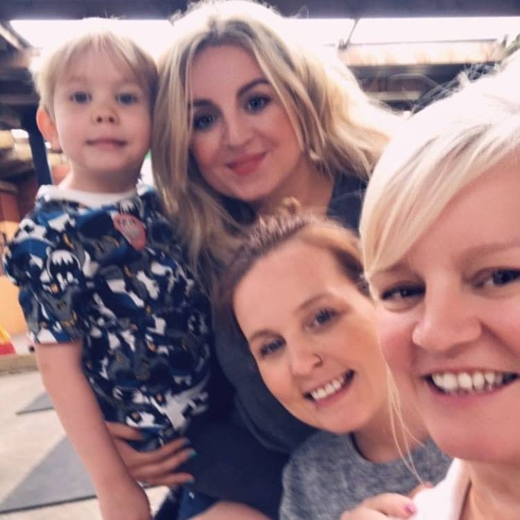 39387606_10155897196614385_3826328845804371968_n